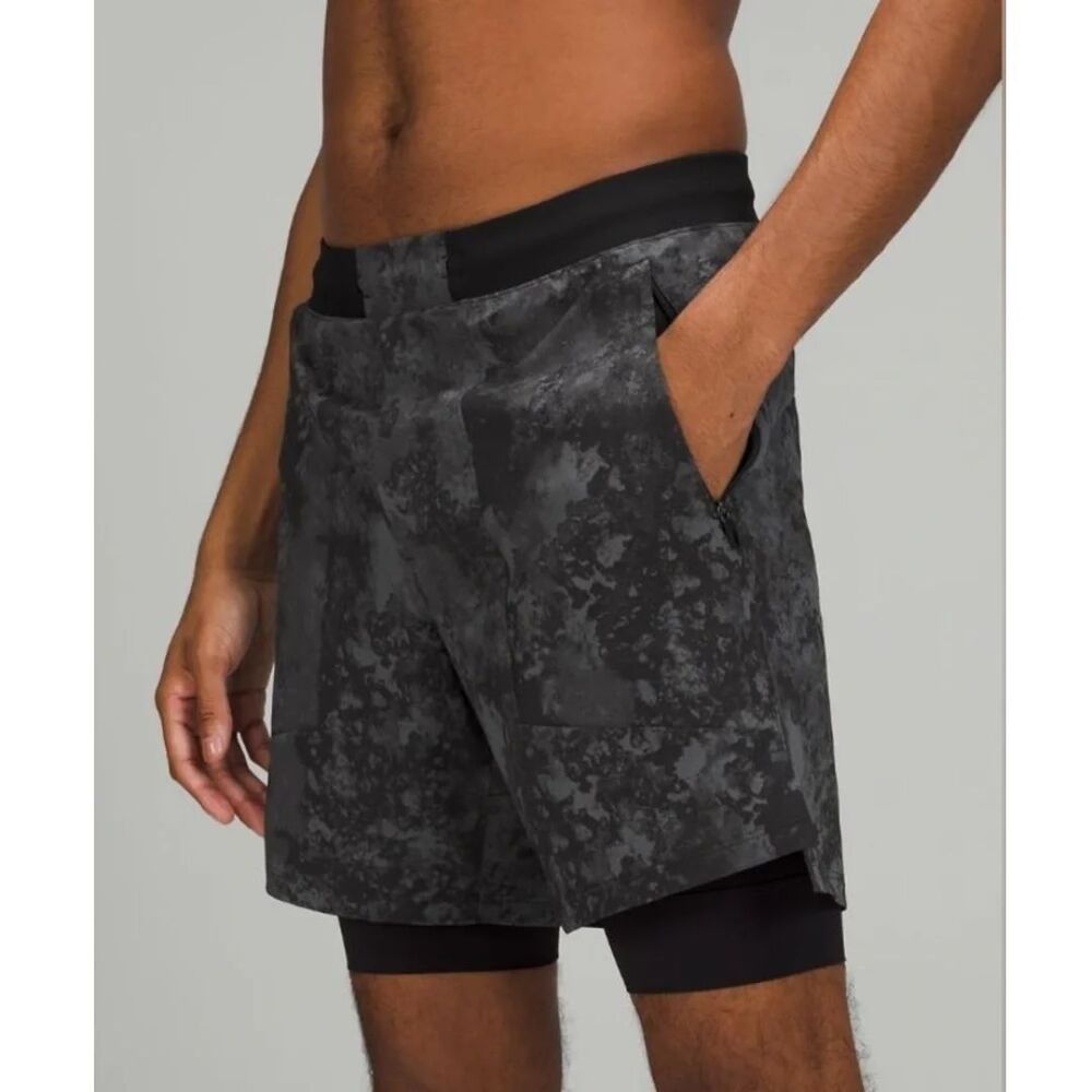 Lululemon License to Train Shorts Tactical Print Lined Size Medium